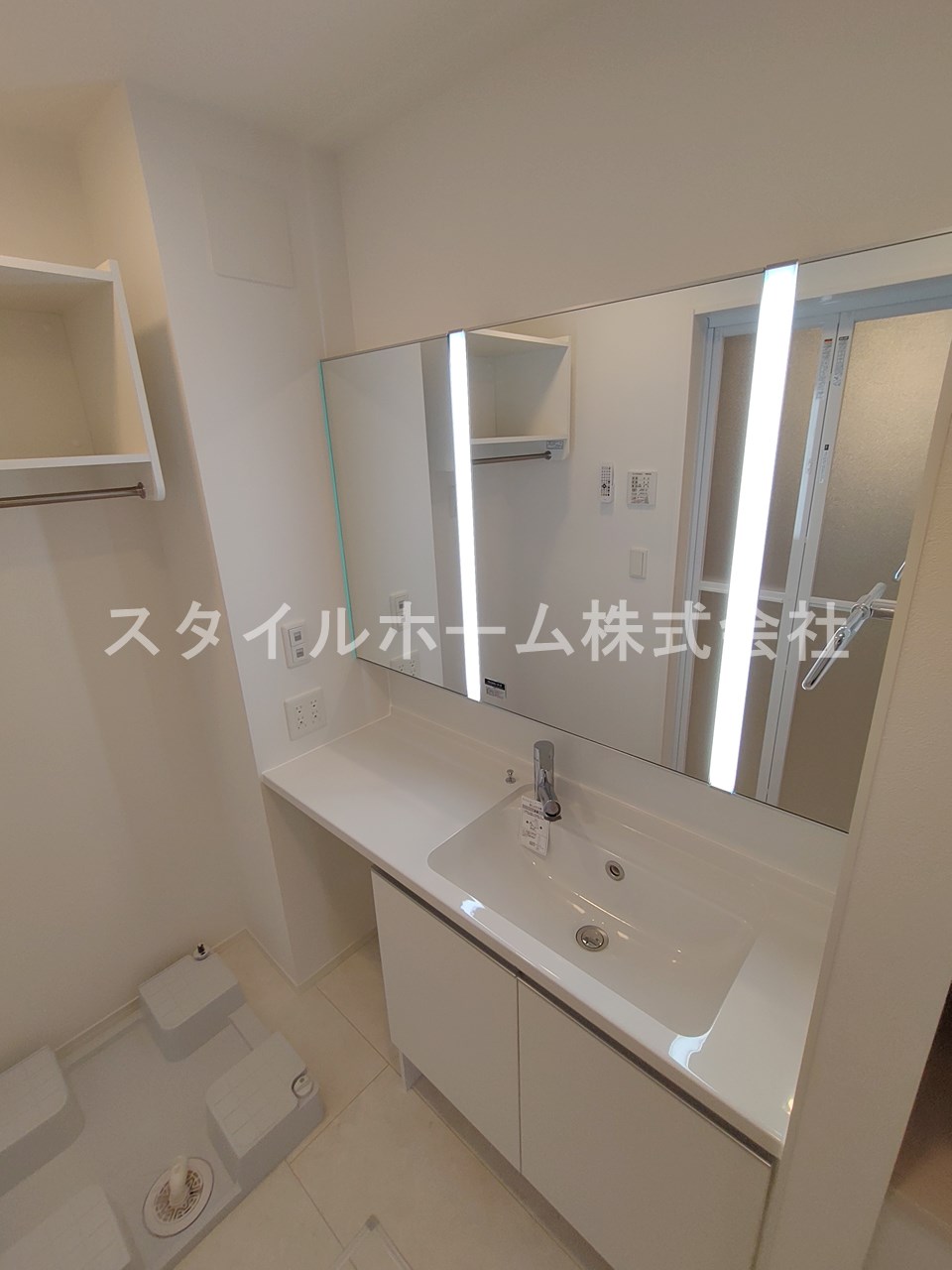 洗面設備　別部屋写真です。