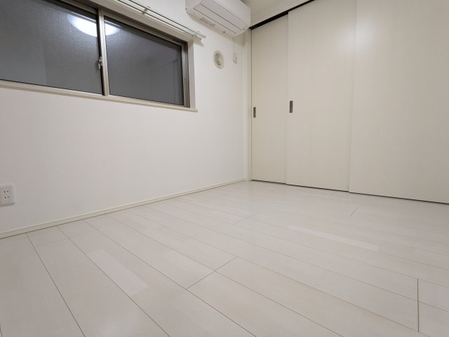 居室・リビング　102号室