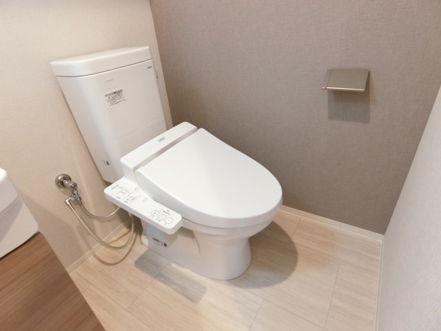 トイレ　詳細は、RISUMO江坂本店→06-6155-7137まで♪