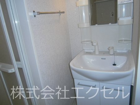 洗面設備　洗髪洗面化粧台です。