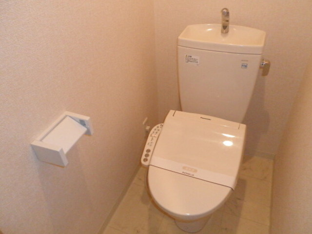 トイレ　※別部屋参考写真