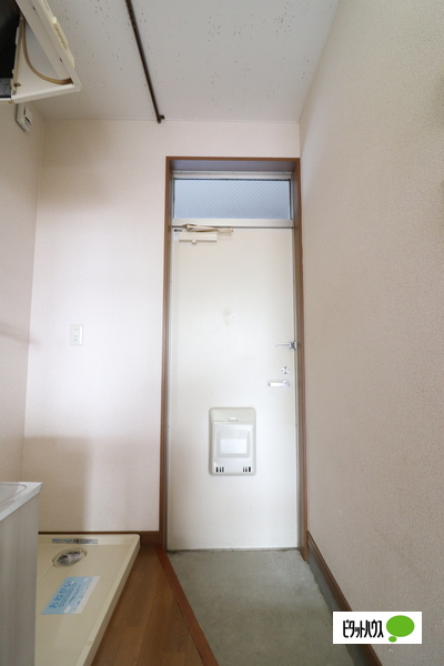 玄関　現況の物を優先とします