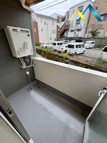 バルコニー　自社撮影写真　建築中