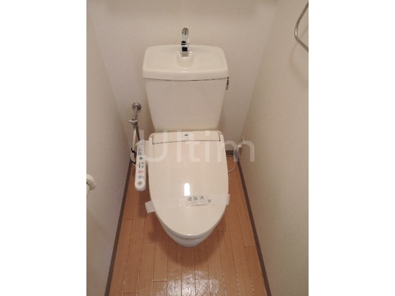 トイレ　※別のお部屋の写真です