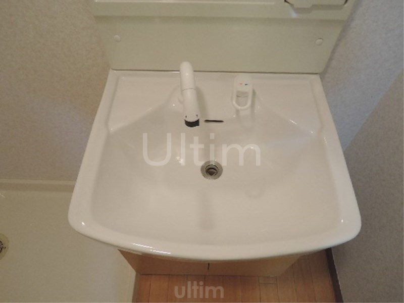 洗面設備　※別のお部屋の写真です