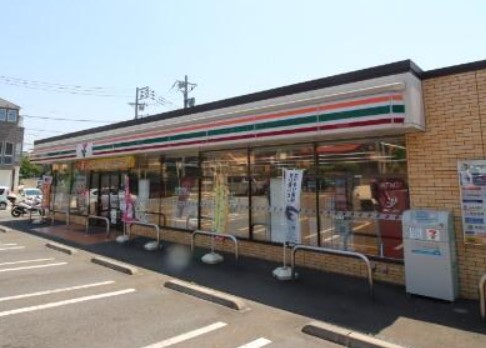 コンビニ　セブンイレブン 横浜さちが丘南店（コンビニ）まで339m