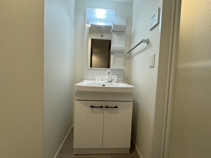 洗面設備　別部屋参考写真です