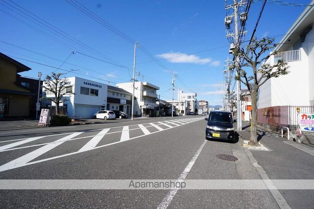 その他　前面道路（その他）まで5m