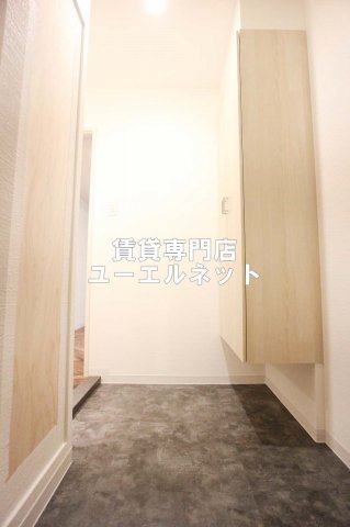 玄関　住まいの顔ともなる玄関