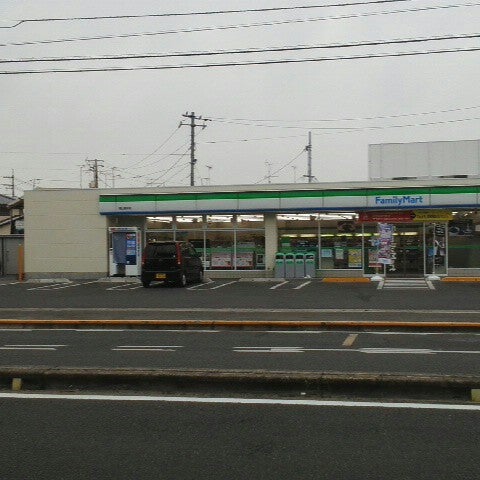 コンビニ　ファミリーマート　岡山清水店（コンビニ）まで277m