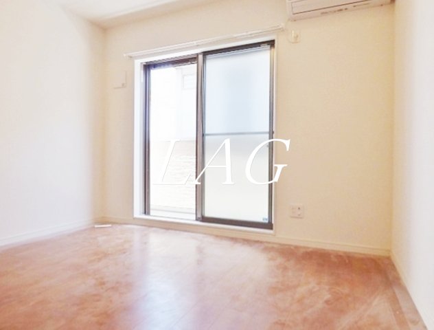 居室・リビング　洋室のお部屋です。（同仕様です。）