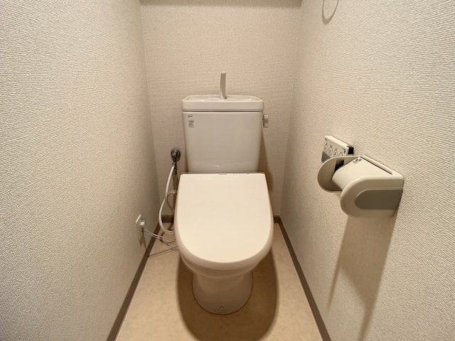 トイレ　※写真は他号室です