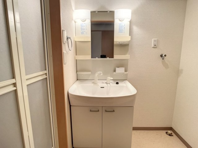 洗面設備　※写真は他号室です