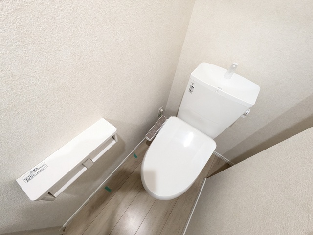 トイレ　【温水洗浄便座＆手洗い付き】その場でサッと手が洗える手洗いボ