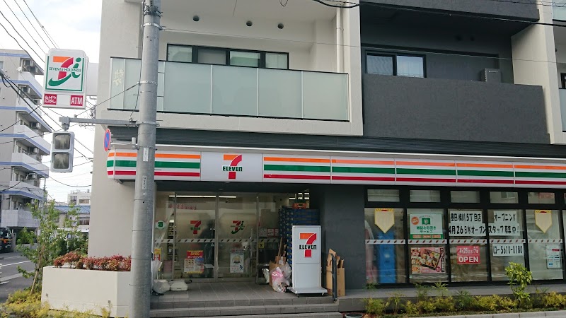 コンビニ　セブンイレブン 墨田横川5丁目店（コンビニ）まで106m