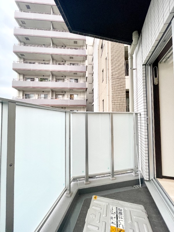バルコニー　同マンション別部屋参照。