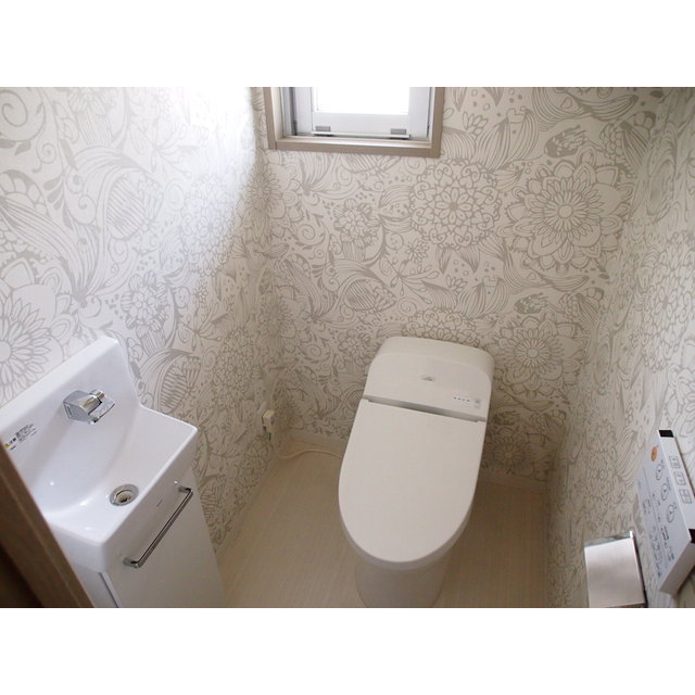 トイレ　トイレ各階にあり
