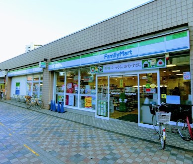 コンビニ　ファミリーマート清瀬駅前店（コンビニ）まで1818m