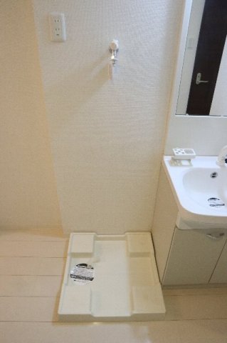 その他　室内洗濯機置場です