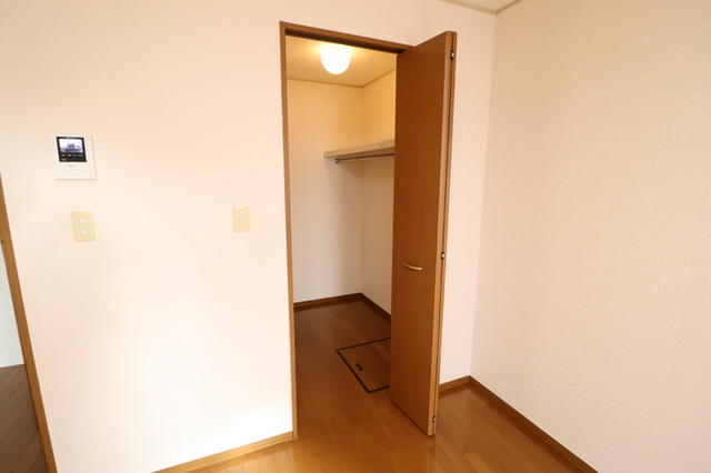 収納　ウォークインクローゼット