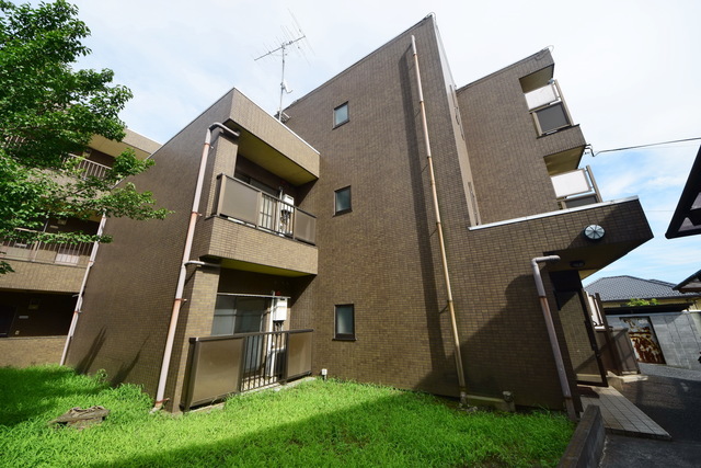 建物外観　～閑静な住宅地～