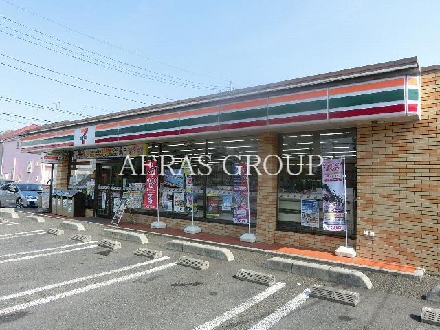 コンビニ　セブンイレブン江戸川鹿骨1丁目店（コンビニ）まで190m