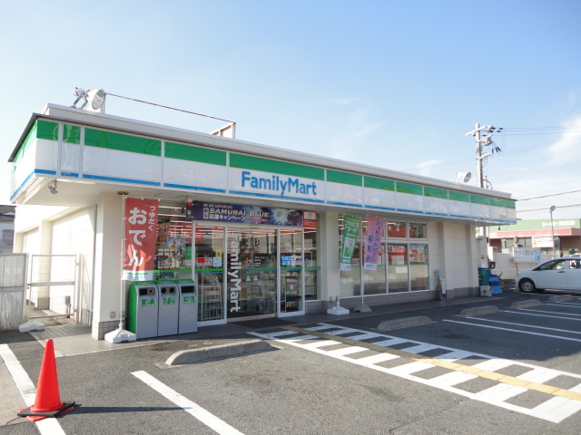 コンビニ　ファミリーマート加古川別府西脇店（コンビニ）まで1018m