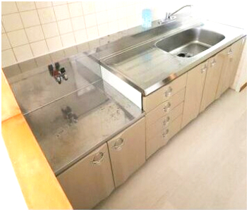 キッチン　※写真は同じマンションの違う部屋のものになります。