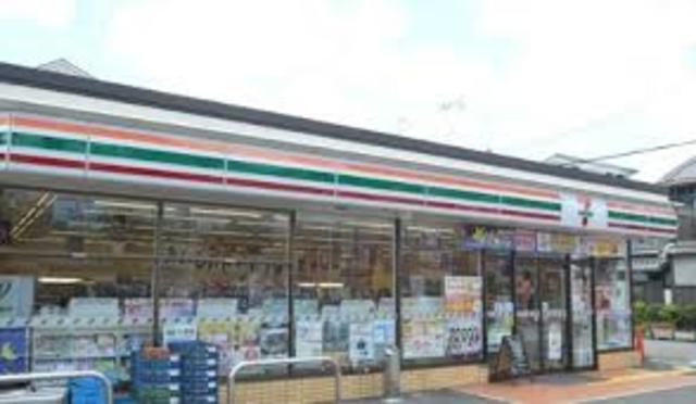 コンビニ　セブンイレブン大阪桑津1丁目店（コンビニ）まで379m