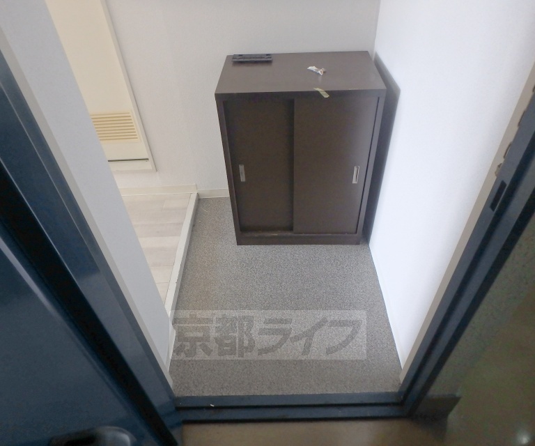 玄関　段差が低くて上がりやすい玄関です。