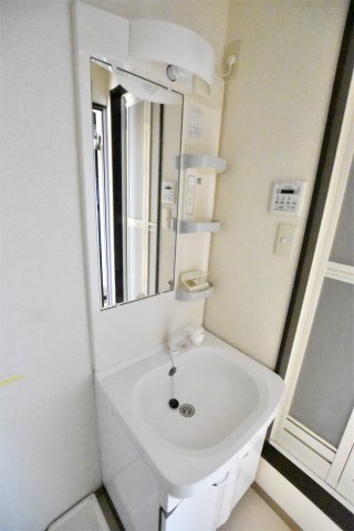 洗面設備　別号室画像。ご参考下さい