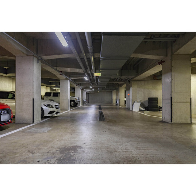 駐車場　地下・平置