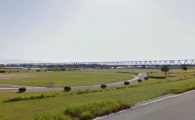 公園　阿賀野川ふれあい公園（公園）まで608m
