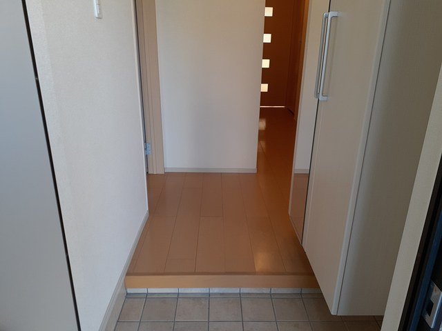 玄関　収納もある玄関です
