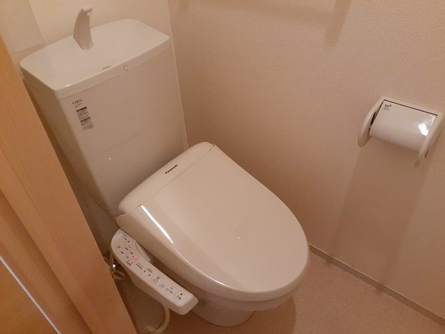 トイレ　ゆったりとした空間のトイレです