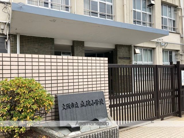 小学校　瓜破小学校（小学校）まで282m