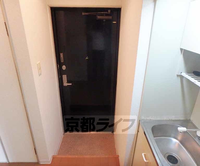 その他部屋・スペース　玄関から廊下にかけて