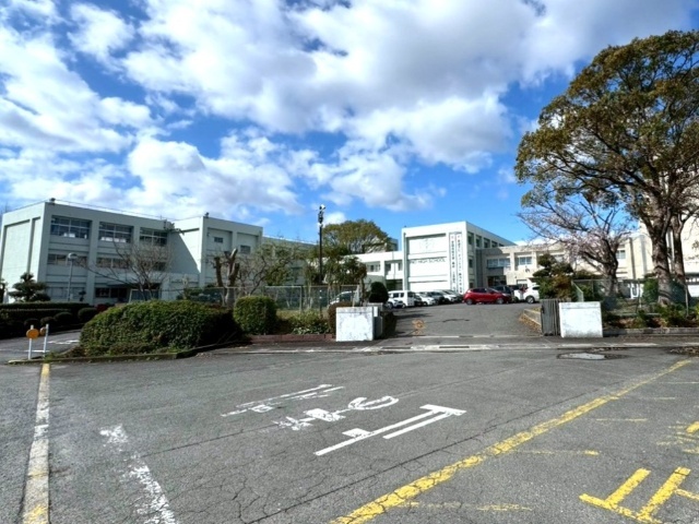 高校・高専　三重県立飯野高校（高校・高専）まで1982m