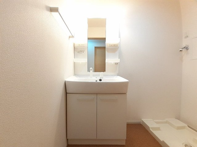 洗面設備　洗面所です