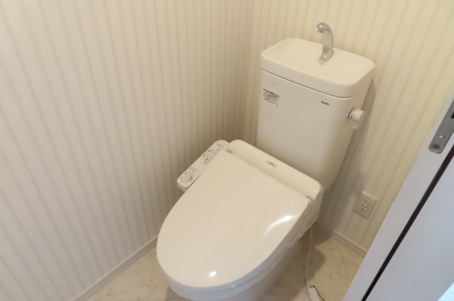 トイレ　同物件別部屋