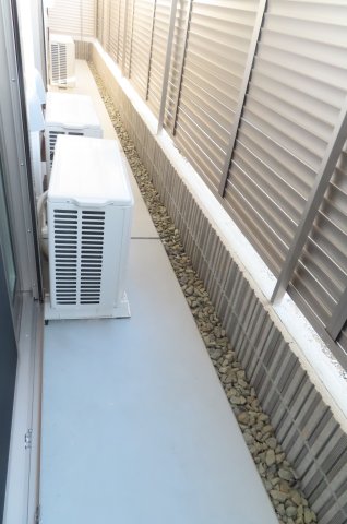 バルコニー　同物件別部屋