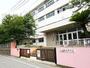 中学校　北九州市立折尾中学校（中学校）まで448m