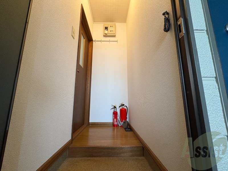 玄関　玄関の様子です。明るい印象ですね。気分もあがりそう。