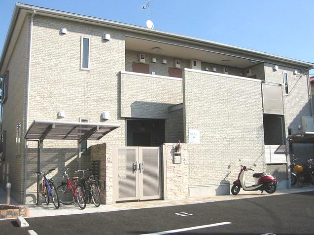 建物外観　落ち着きのあるカラーが上品な外観