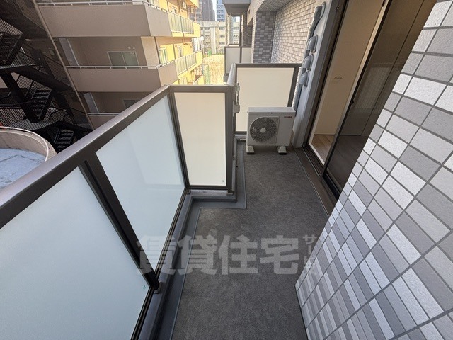 地下鉄御堂筋線 新大阪駅 徒歩7分 15階建 築7年の内装写真