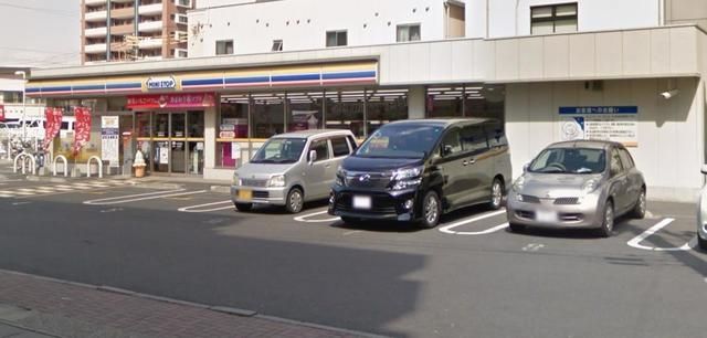 コンビニ　ミニストップ越谷駅西口店（コンビニ）まで780m