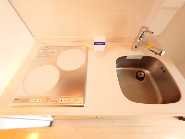 コンフォリア下北沢のキッチン写真