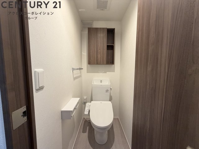 トイレ　温水洗浄便座