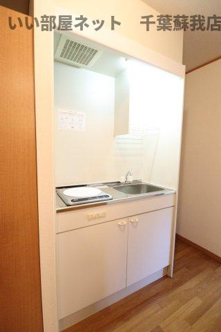 キッチン　同じ建物の別のお部屋の写真になります！