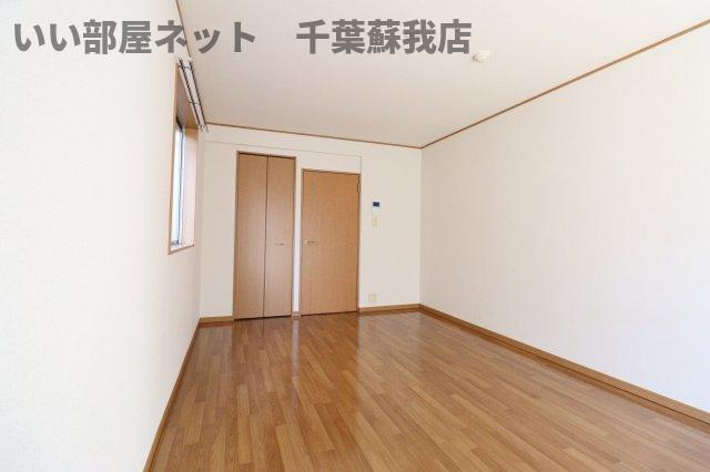 居室・リビング　同じ建物の別のお部屋の写真になります！